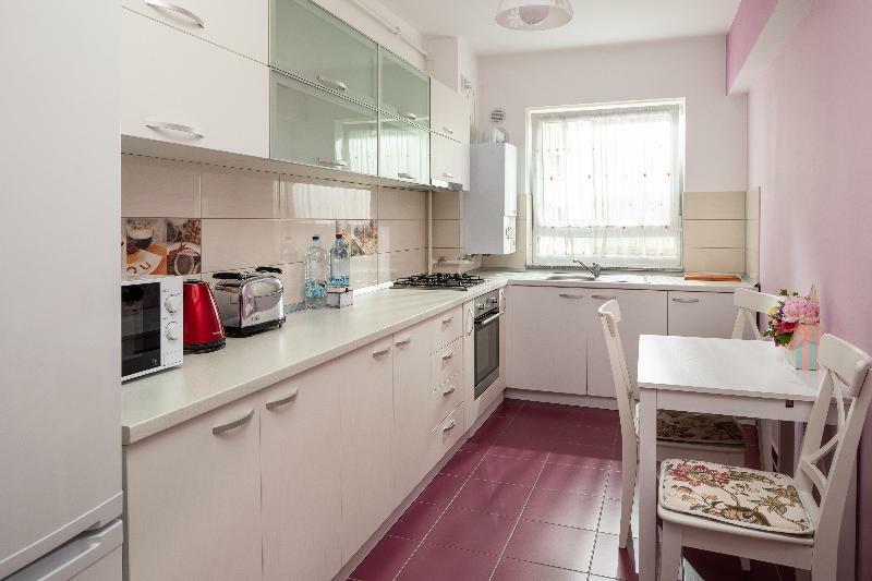 Brasov Holiday Apartments - Magenta Εξωτερικό φωτογραφία